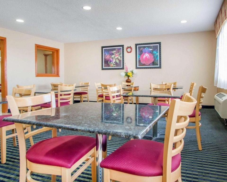 Quality Inn Ottawa Near Starved Rock State Park Exterior photo