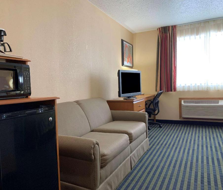 Quality Inn Ottawa Near Starved Rock State Park Exterior photo
